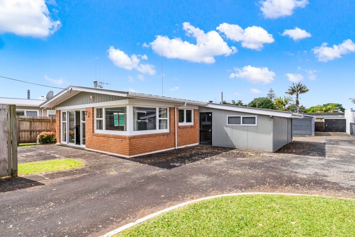 56 Te Paka Crescent, Kamo, Whangarei - Carousel 1