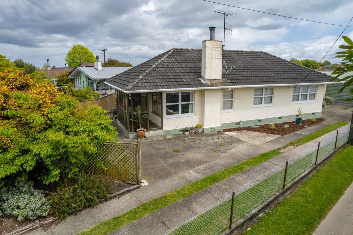 41 Roto Street, Tahunanui, Nelson - Carousel 2