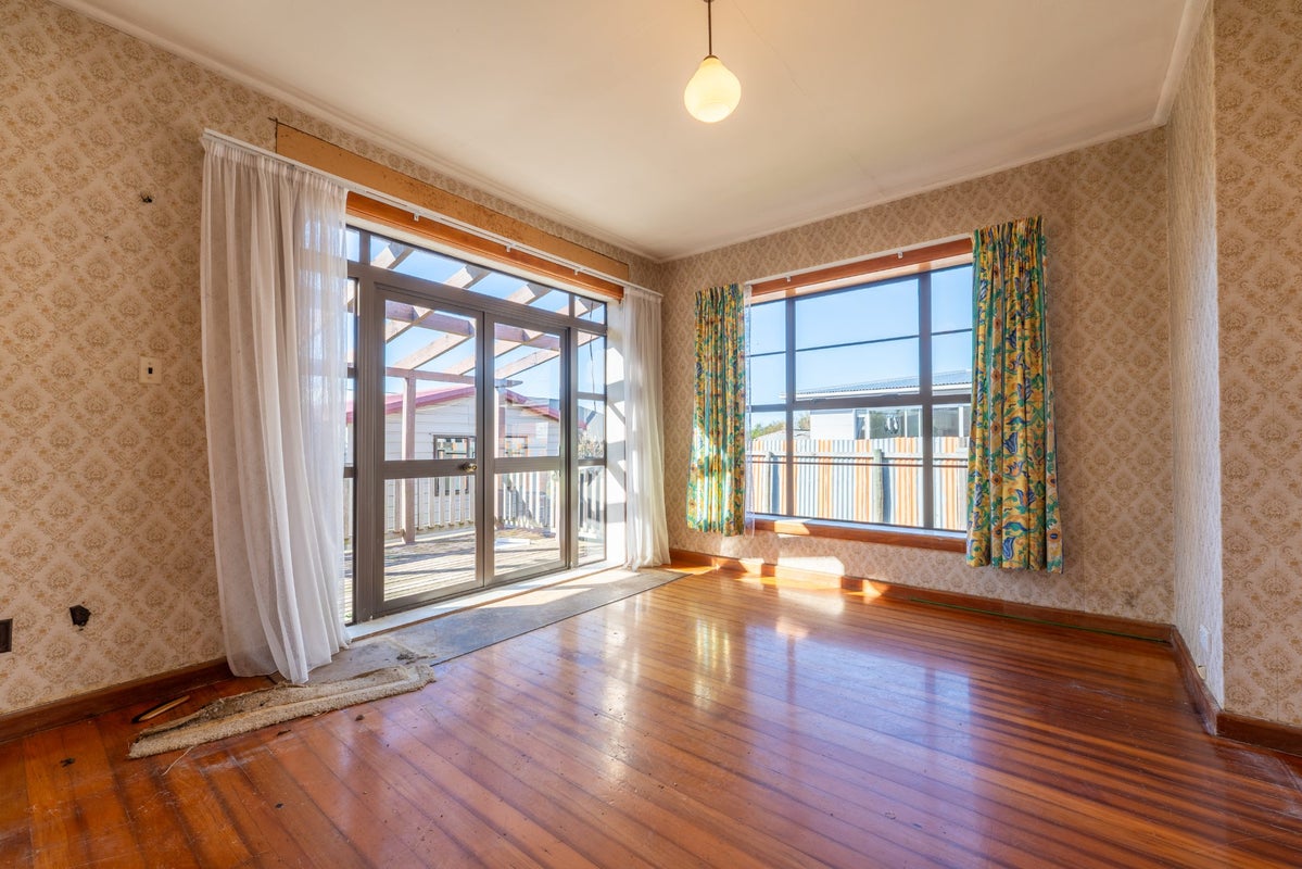 13 Angland Avenue, Kensington, Timaru - Carousel 2