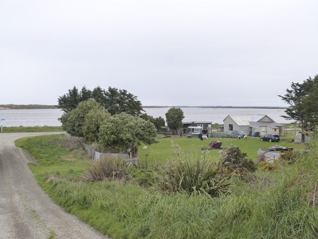 19 Moray Terrace, Fortrose, Tokanui - Carousel 1