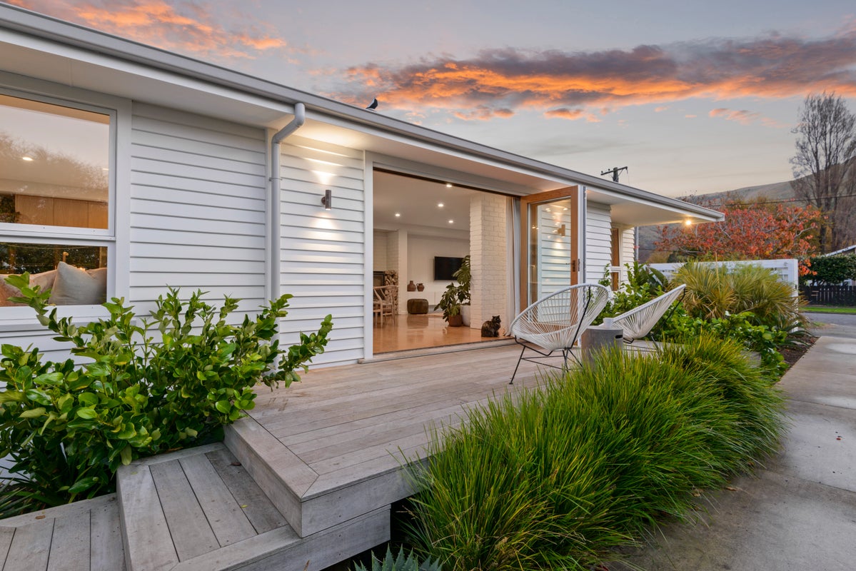 53 Whitfield Street, Sumner, Christchurch - Carousel 2