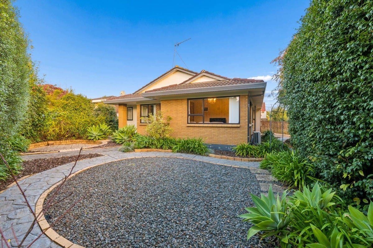 45A Wood Street, Papakura, Papakura, Auckland - Carousel 2