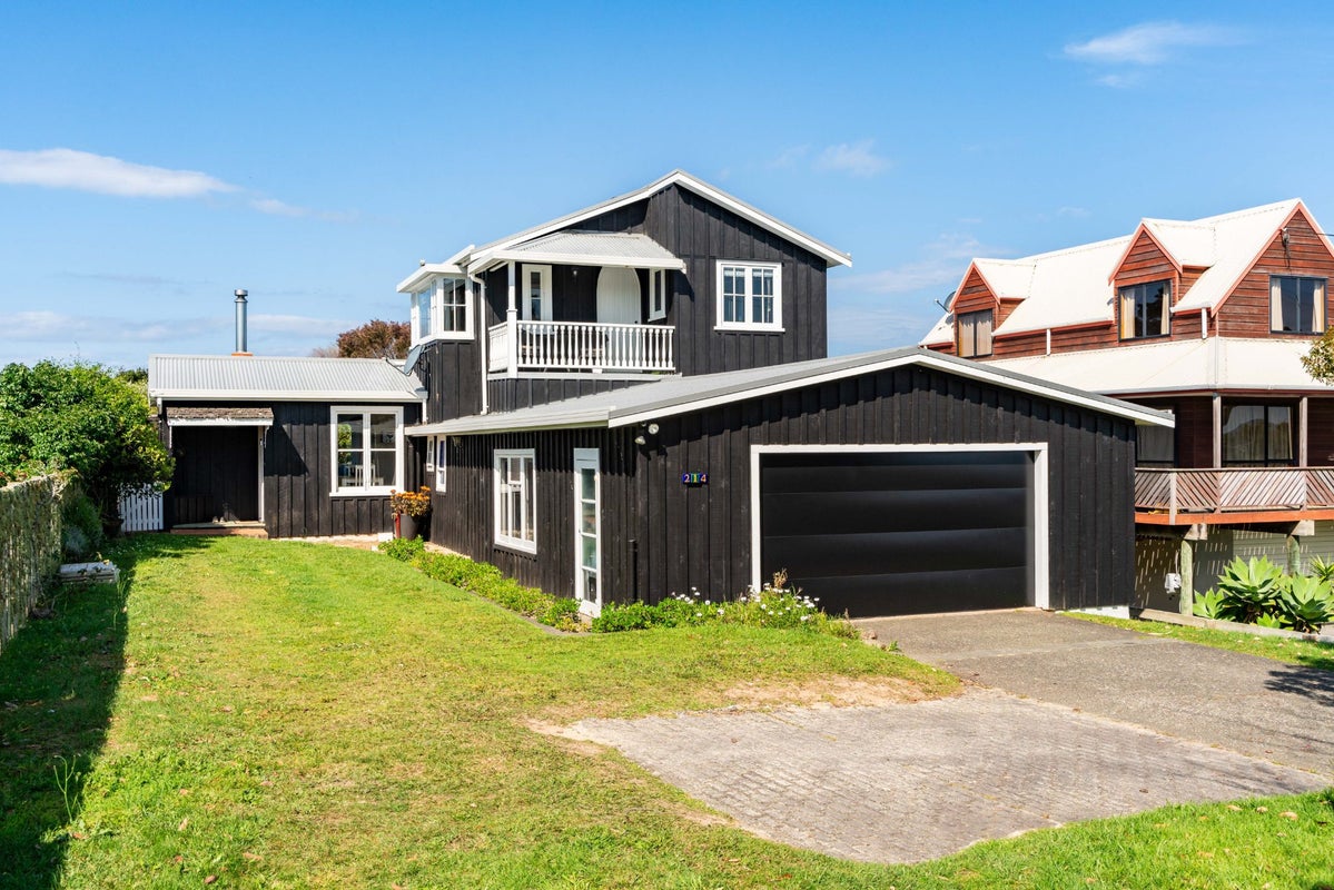 214 Molesworth Drive, Mangawhai Heads, Mangawhai - Carousel 1