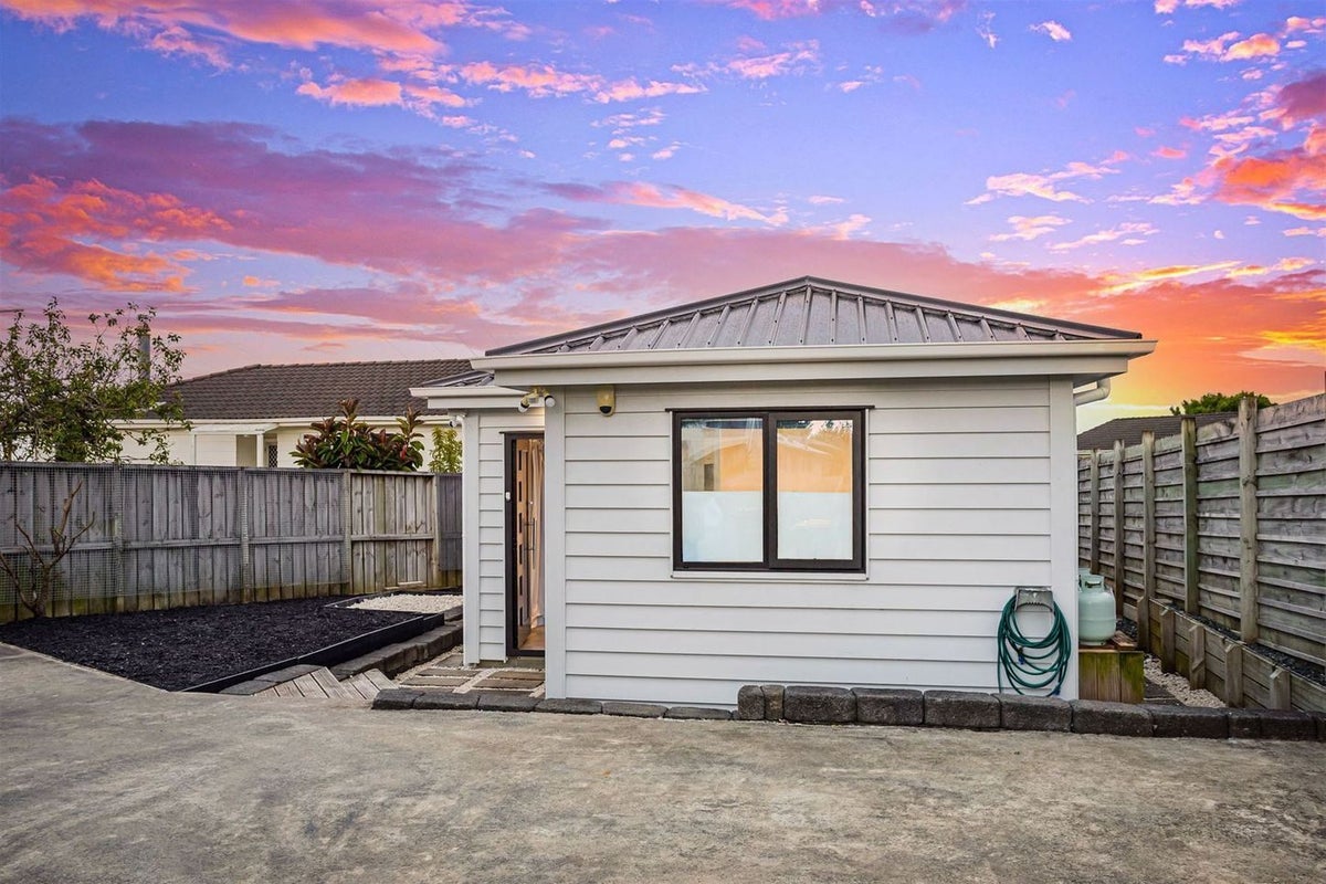 30B Doone Place, Massey, Auckland - Carousel 13
