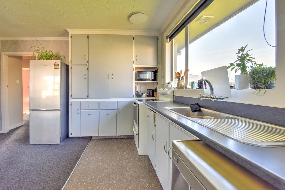 93 Kitchener Street, Gore, Gore - Carousel 2