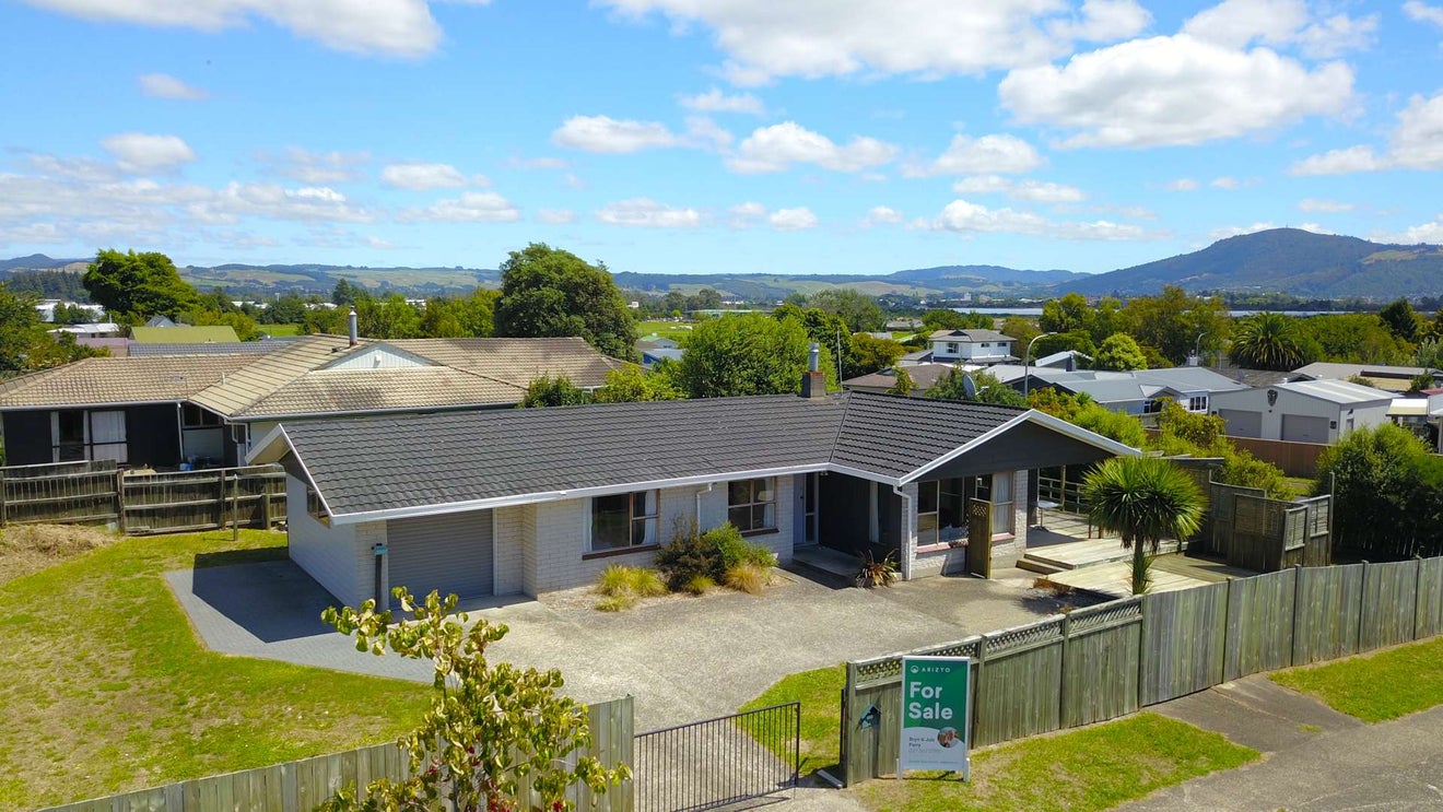 4 Tennyson Drive, Owhata, Rotorua - Carousel 1