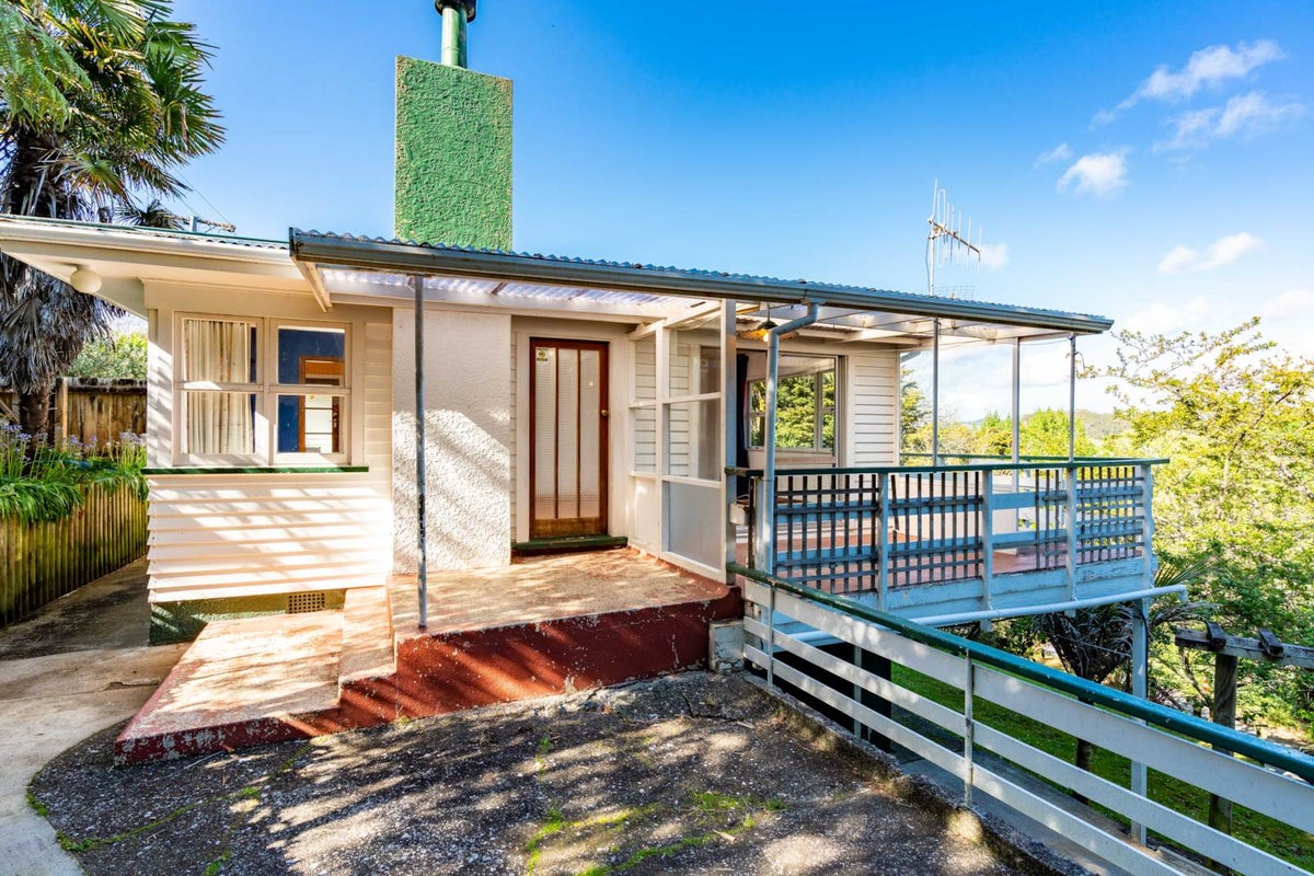 125 Riverside Drive, Parahaki, Whangarei - Carousel 1