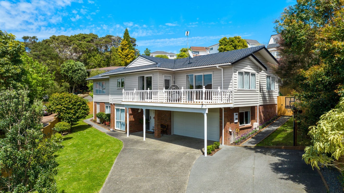 18 Murano Place, Chatswood, Auckland - Carousel 1