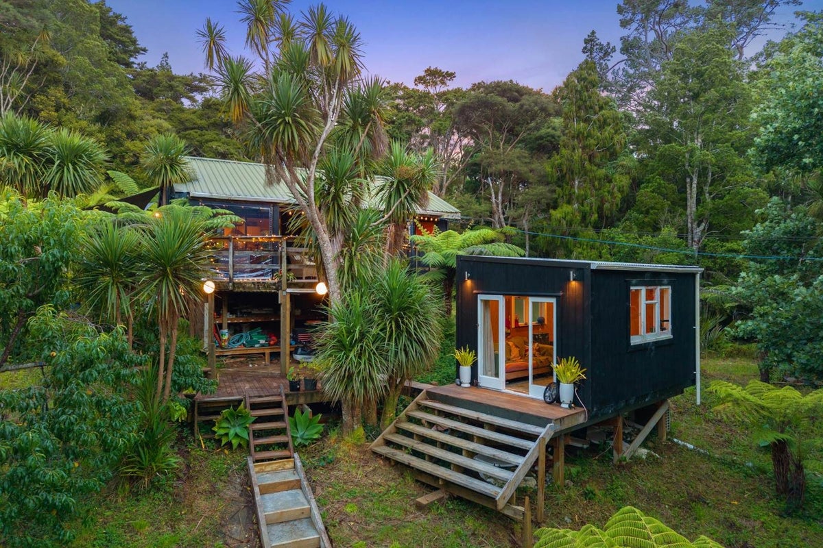 109 Bethells Road, Waitākere, Auckland - Carousel 2