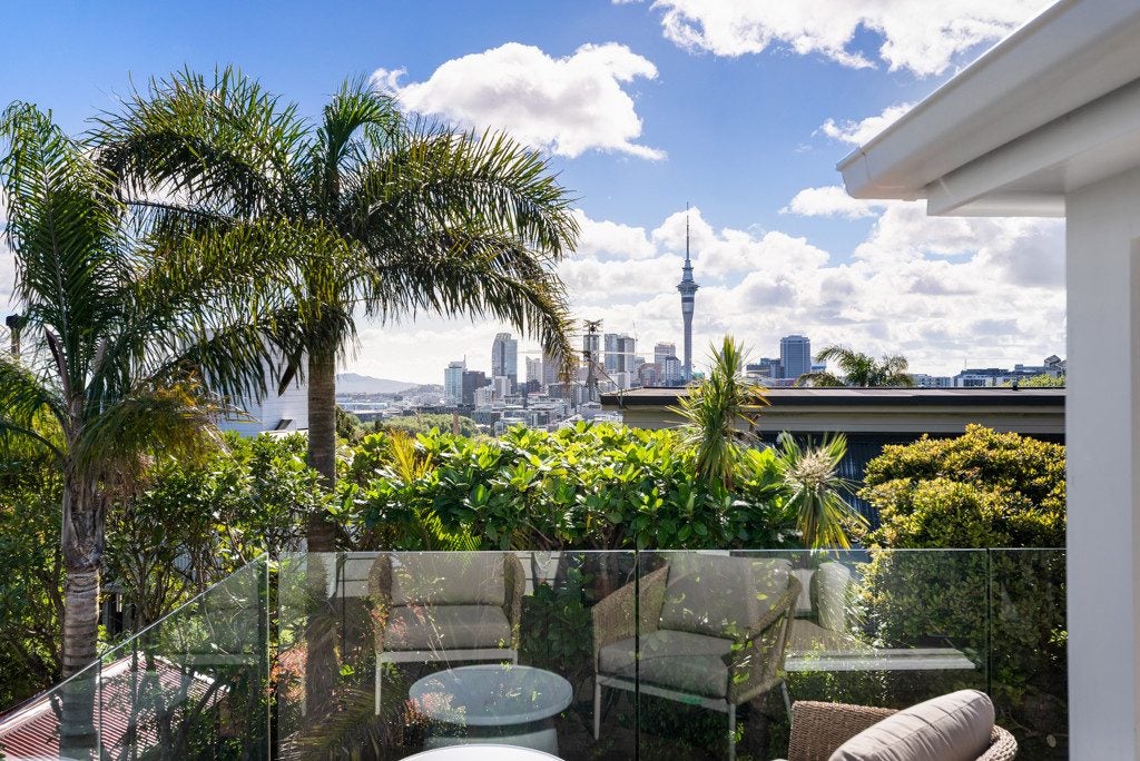 9 Arthur Street, Freemans Bay, Auckland - Carousel 2