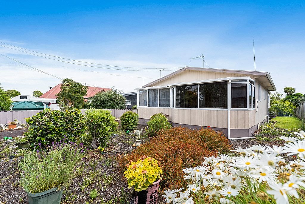 88 Second View Avenue, Beachlands, Auckland - Carousel 1