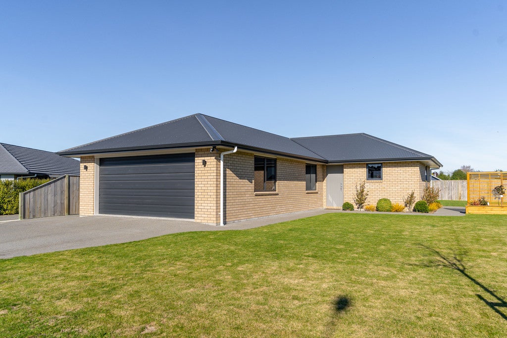 13 Stoneleigh Drive, Solway, Masterton - Carousel 1