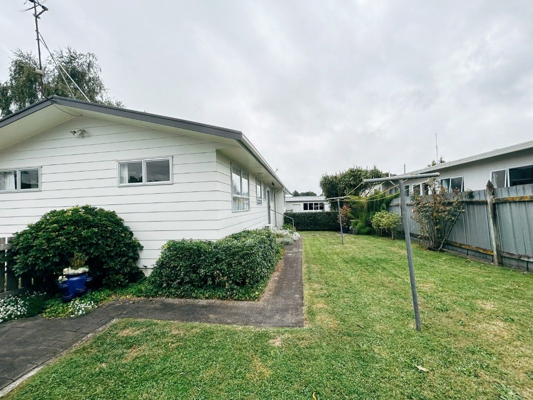 4B Hibiscus Avenue, Hamilton Lake, Hamilton - Carousel 2