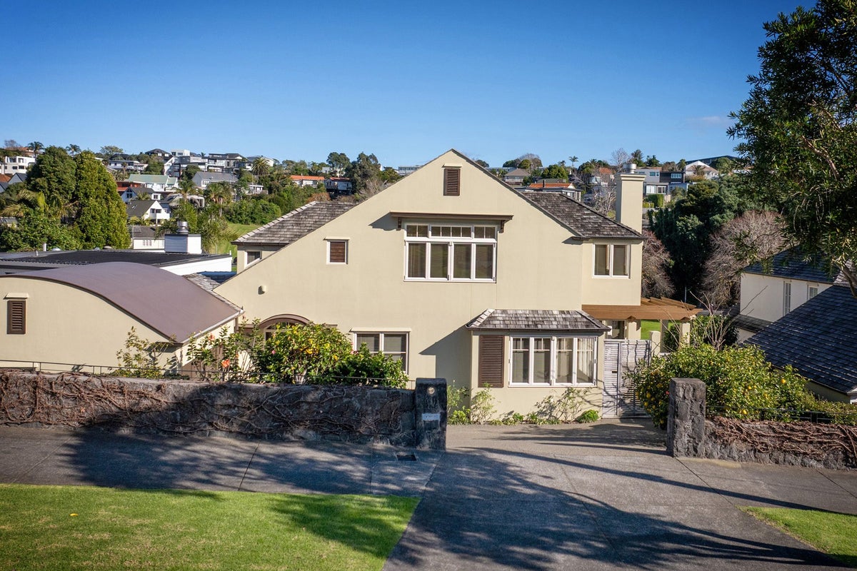 61A Atkin Avenue, Mission Bay, Auckland - Carousel 1