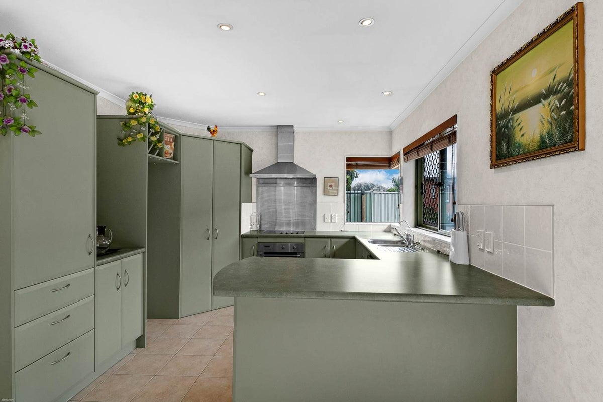 35A Overton Road, Papatoetoe, Auckland - Carousel 2