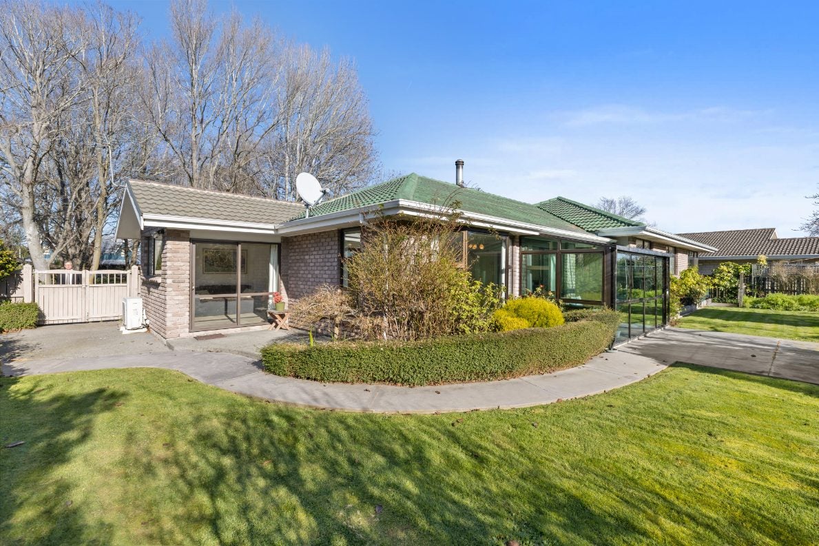 20A Siska Place, Upper Riccarton, Christchurch - Carousel 1