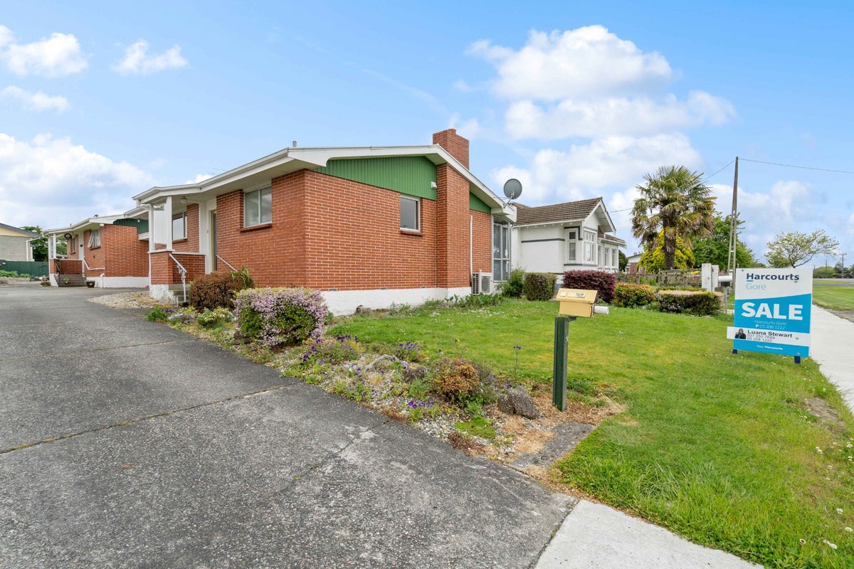 14D Huron Street, East Gore, Gore - Carousel 1