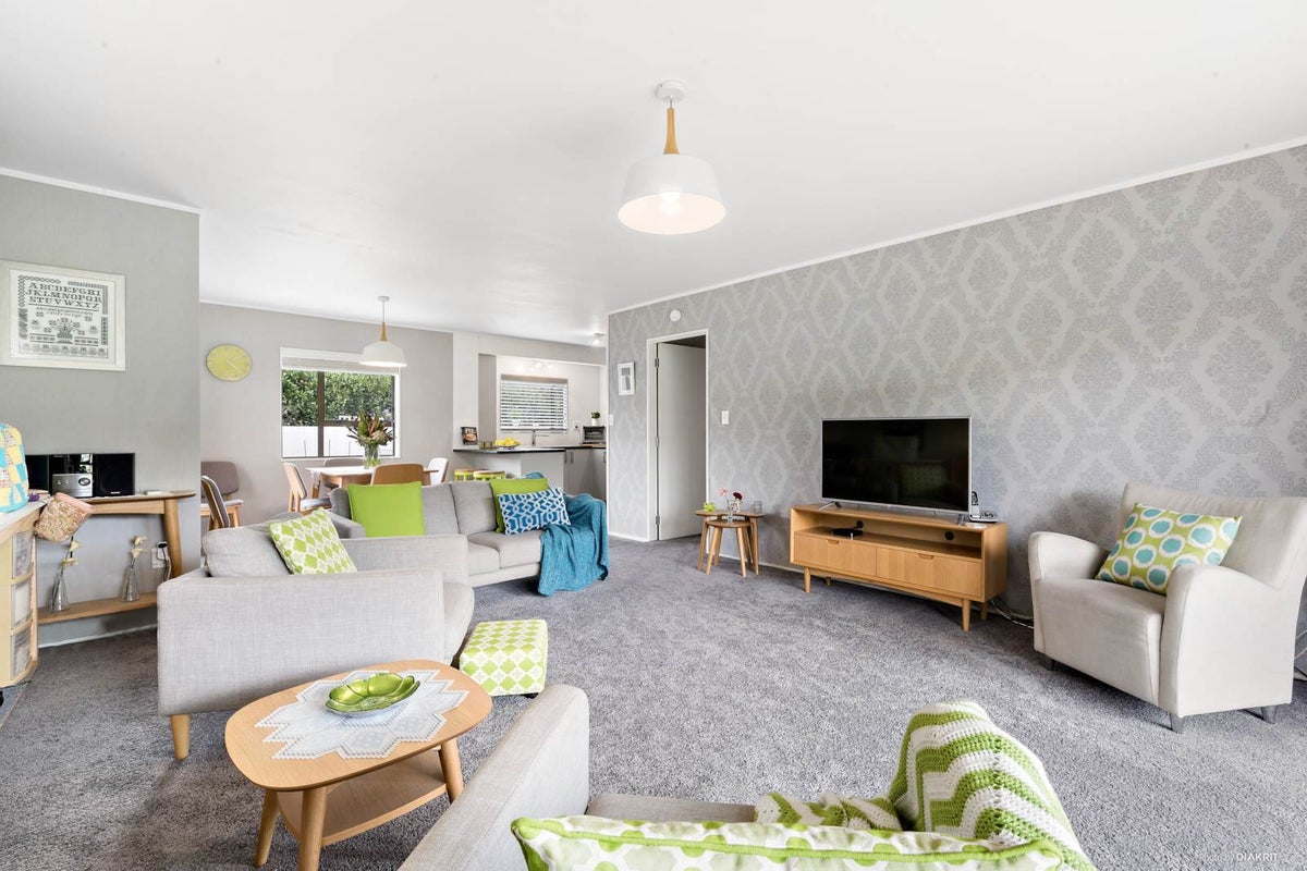 1/25 Gills Avenue, Papakura, Auckland - Carousel 2