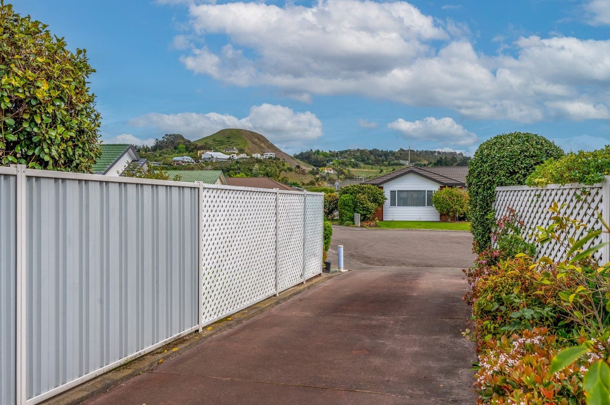 5 Ebury Mews, Taradale, Napier - Carousel 16