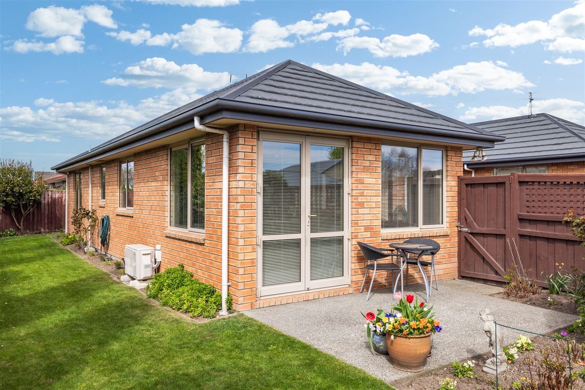 1/1 Blairdon Place, Bishopdale, Christchurch - Carousel 17