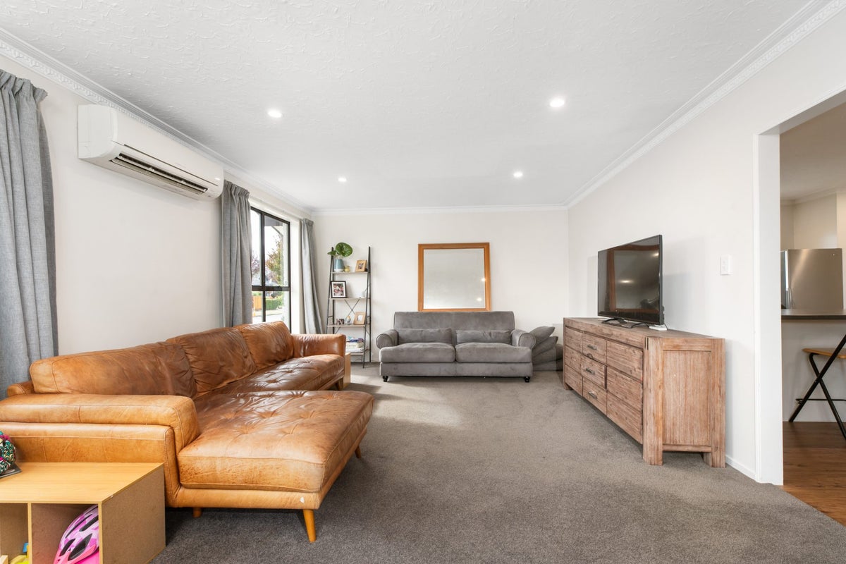 269 Hendersons Road, Hoon Hay, Christchurch - Carousel 37