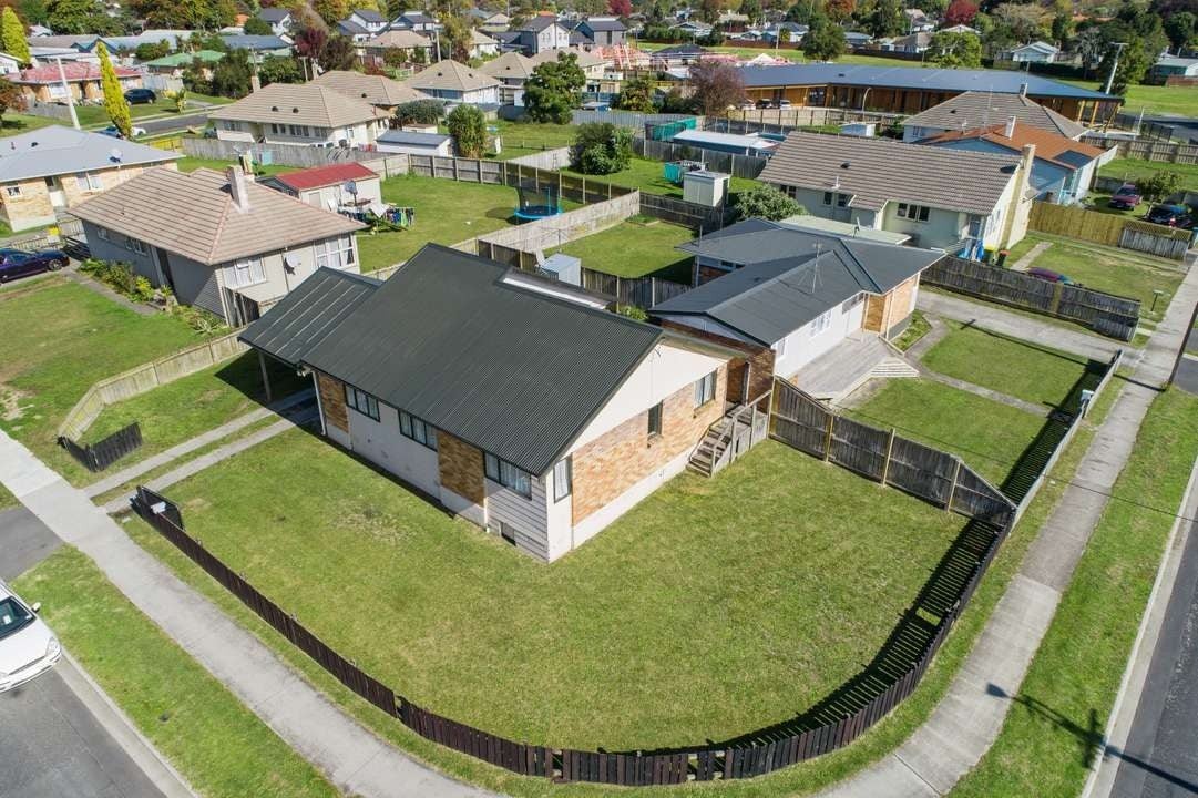21 Eliot Street, Enderley, Hamilton - Carousel 1