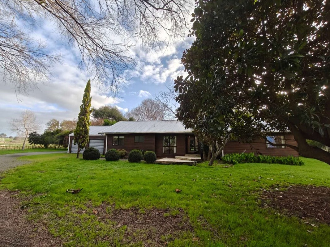 29 Upper Orewa Road, Silverdale - Carousel 2