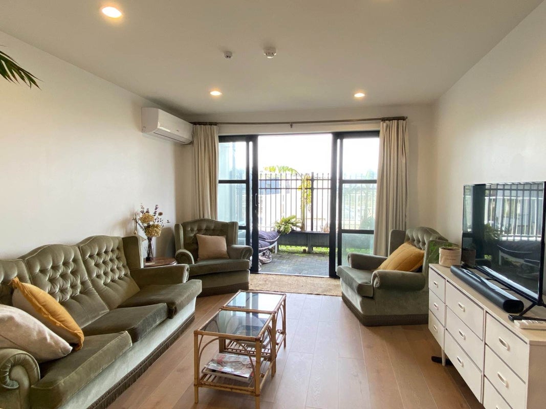 11/46G Rosedale Road, Rosedale, Auckland - Carousel 1