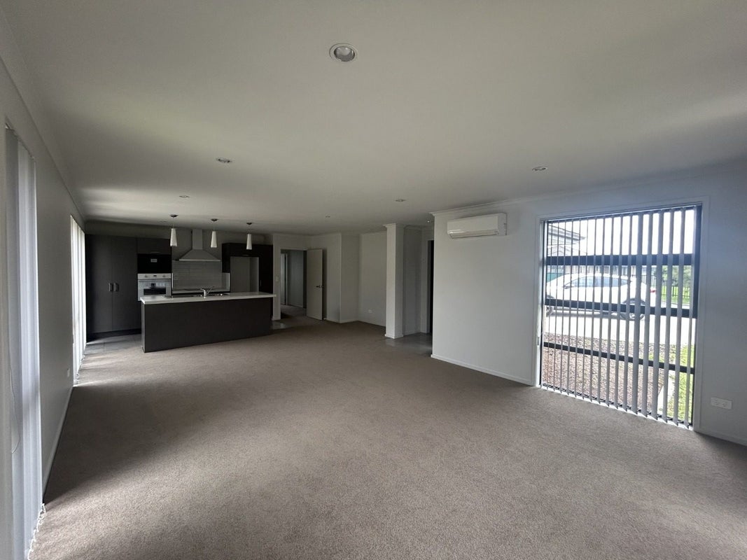 9 Astor Avenue, Dinsdale, Hamilton - Carousel 2