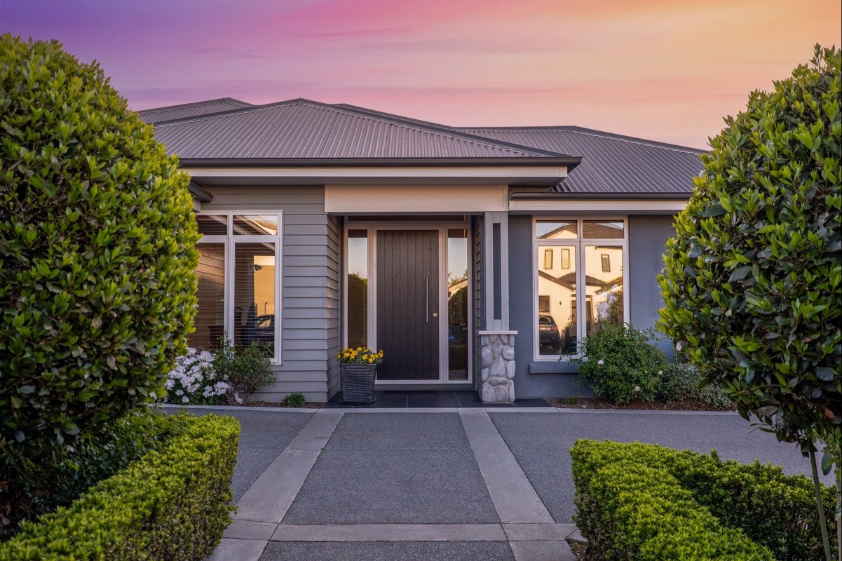 51 Brookfield Drive, Northwood, Christchurch - Carousel 1
