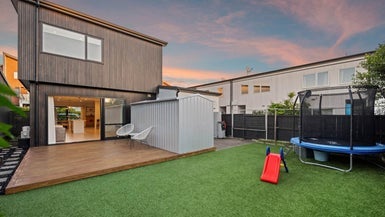 9 Ian Morrison Road, Hobsonville, Auckland - Carousel 1