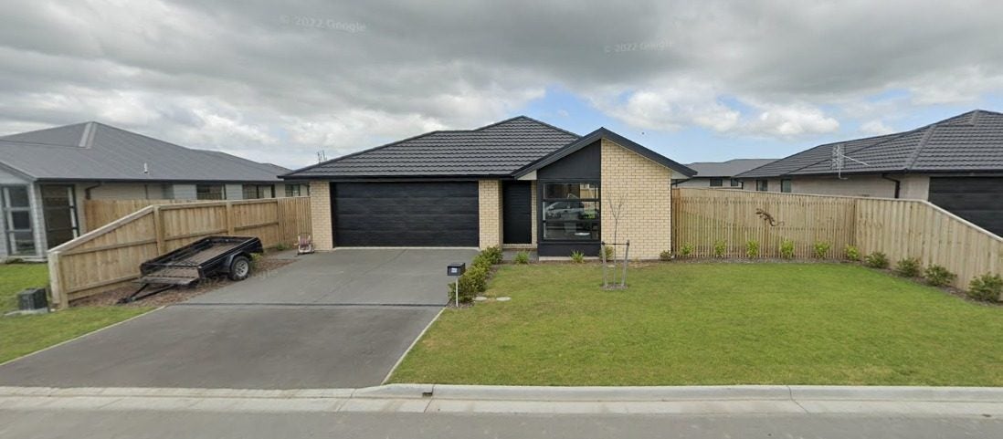 66 Oaks Drive, Lincoln, Lincoln - Carousel 2