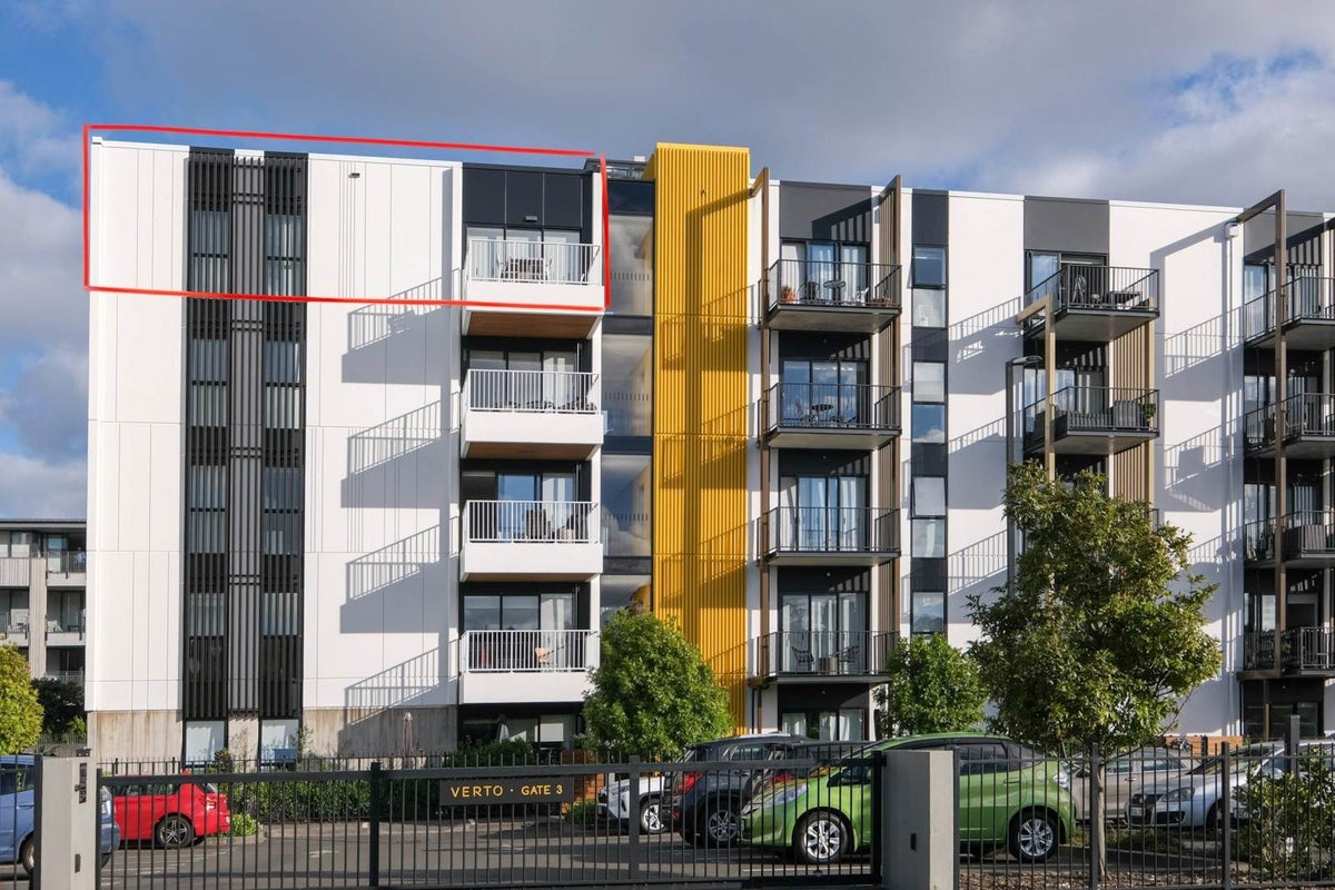 411/3 Bluegrey Avenue, Stonefields, Auckland - Carousel 1