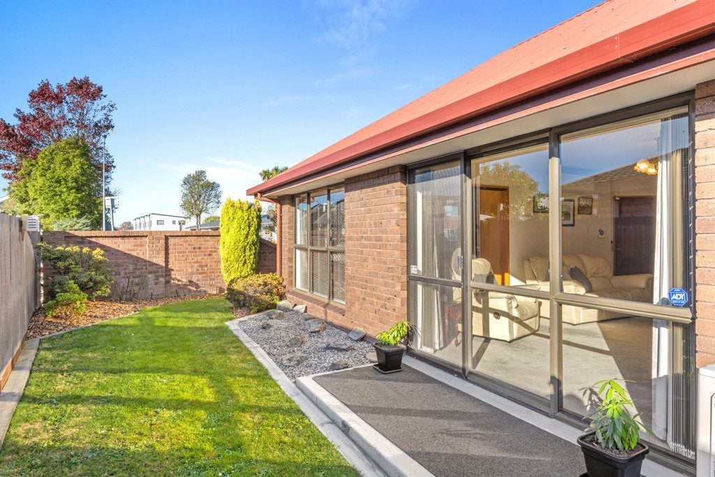 1/49 Division Street, Riccarton, Christchurch - Carousel 1
