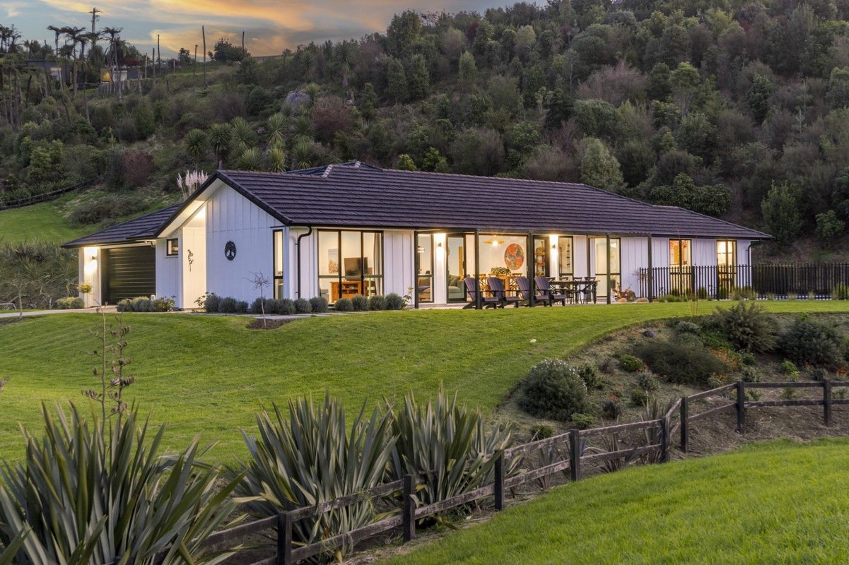 6 Minden Hill Lane, Minden, Tauranga - Carousel 1