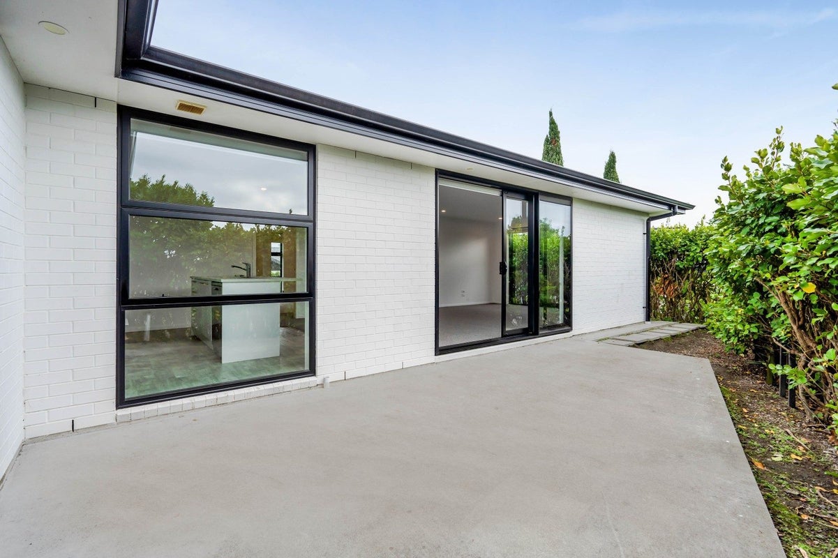 4/31 Links Drive, Waiwhakaiho, New Plymouth - Carousel 10