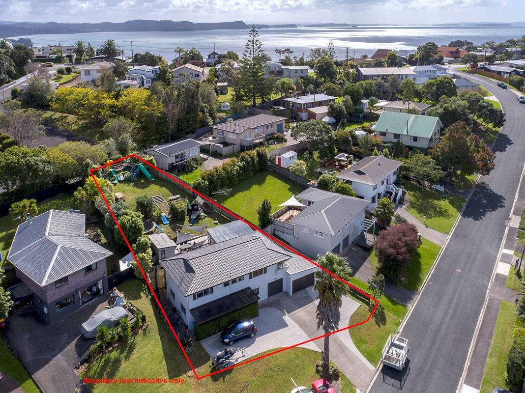 19 Springtime Crescent, Stanmore Bay, Whangaparaoa - Carousel 2