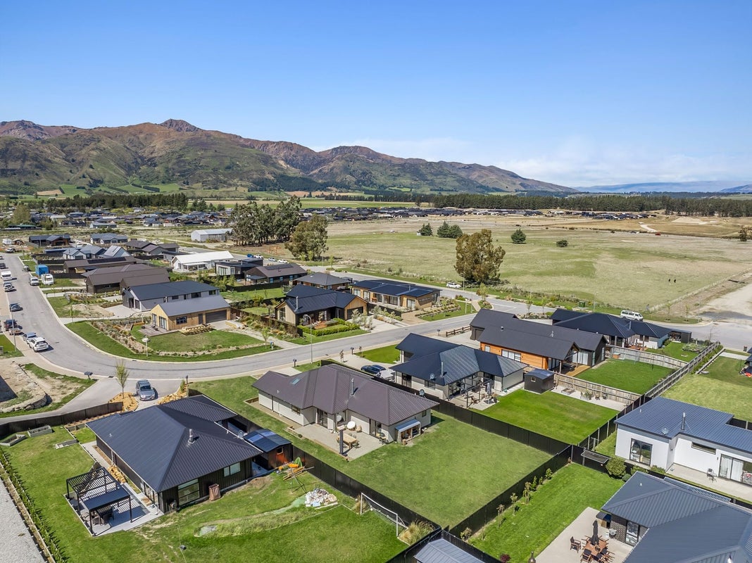 7 Tomtit Crescent, Wanaka - Carousel 18