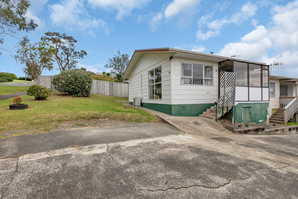 1/52 Nottingham Road, Onerahi, Whangarei, Northland - Carousel 1