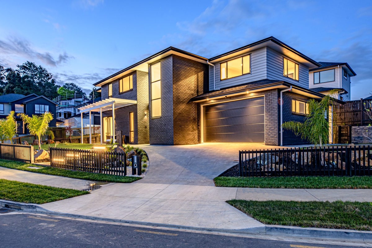 18 Paikea Street, Albany Heights, Auckland - Carousel 2
