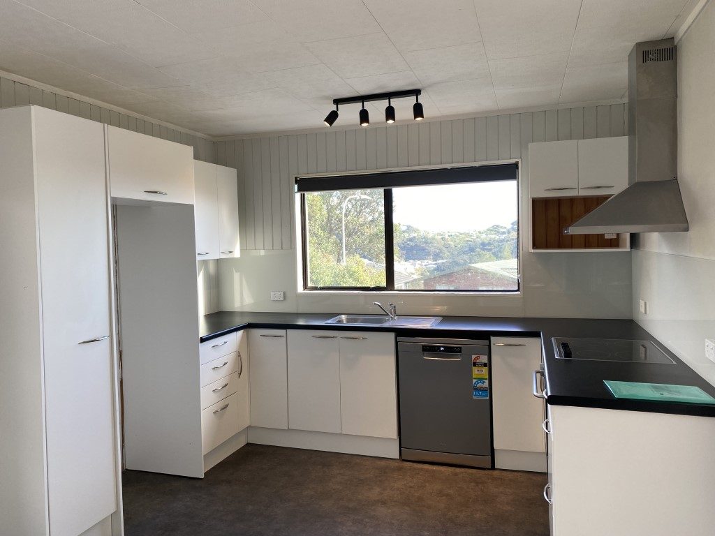 43 Mercury Way, Whitby, Porirua - Carousel 12