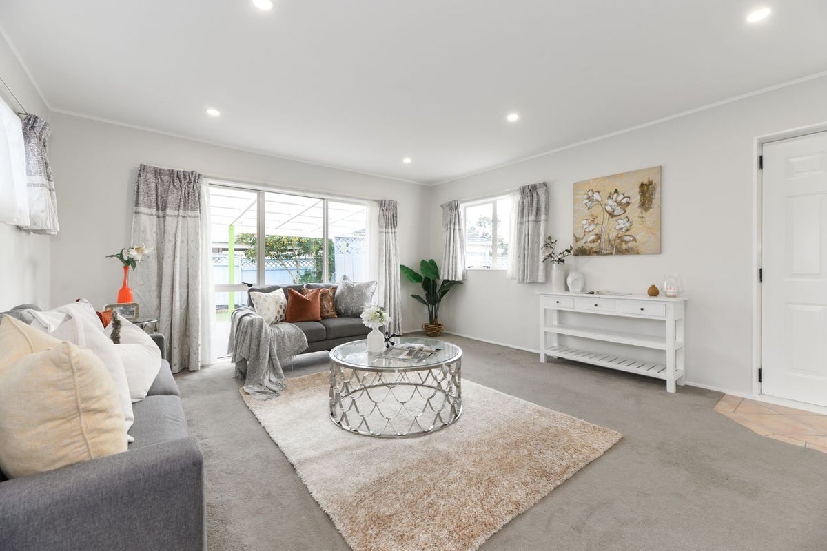 12B Howell Crescent, Mount Roskill, Auckland - Carousel 2