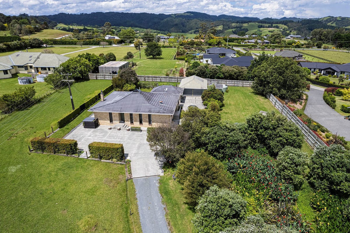 26 Waioneone Road, Parahaki, Whangarei - Carousel 2
