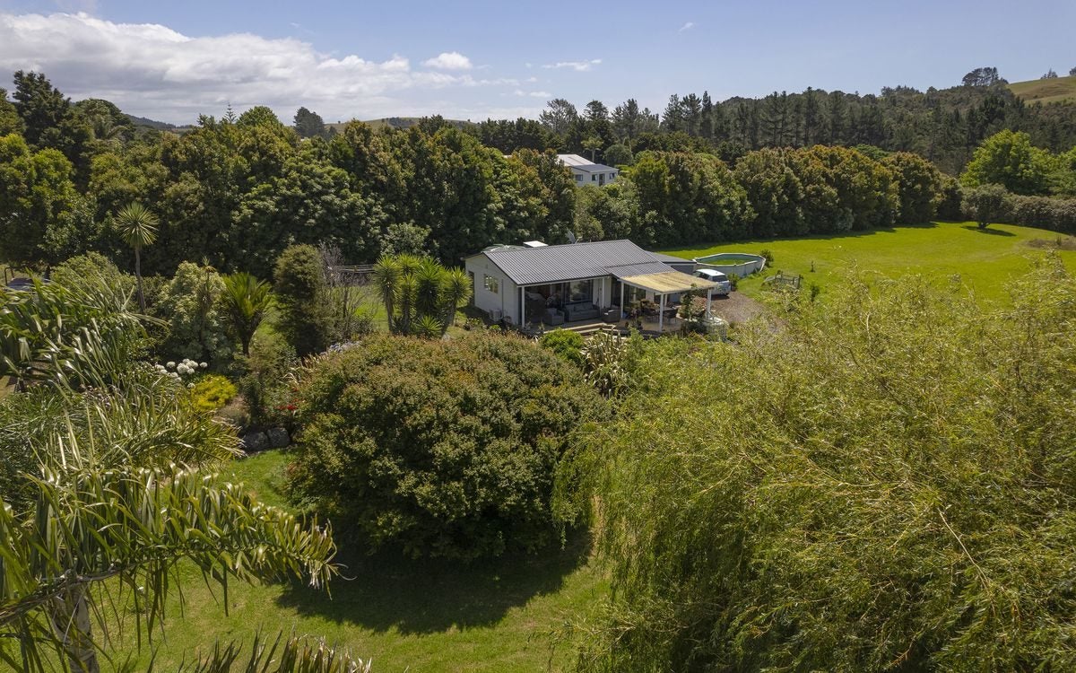 1767 State Highway 10, Totara North, Mangonui - Carousel 2