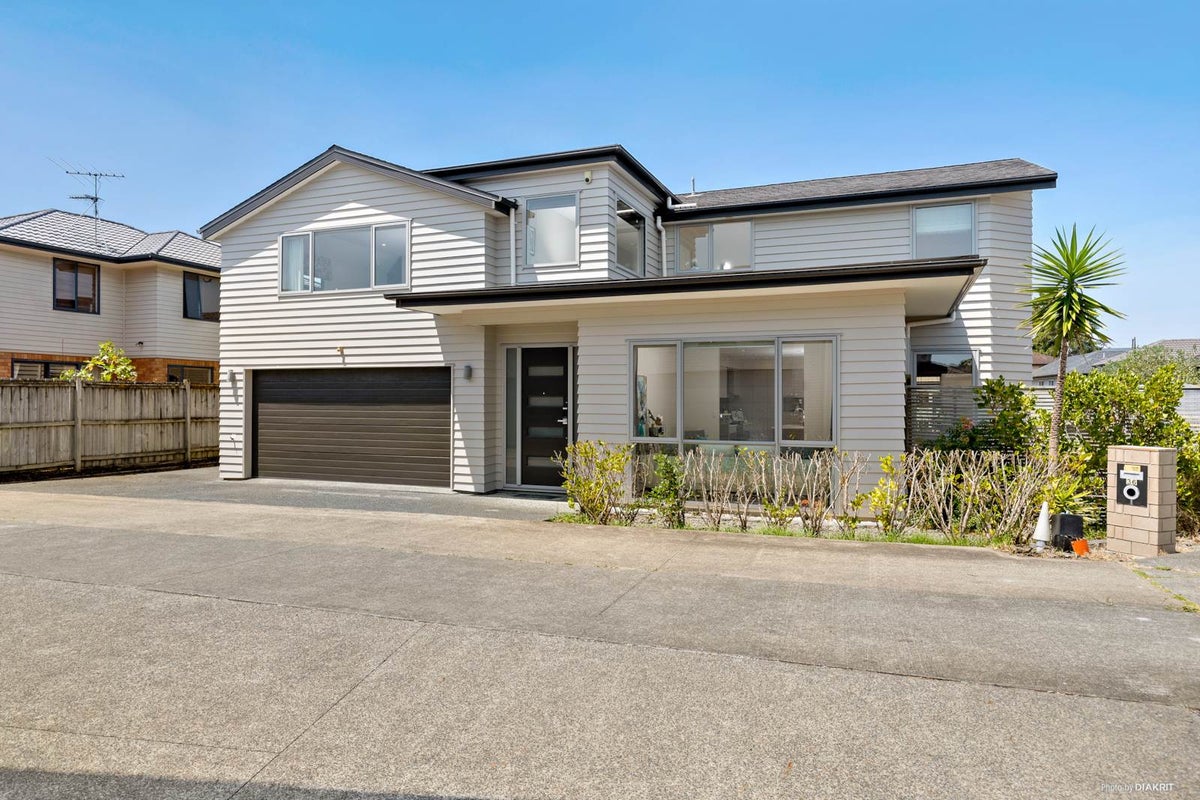 34 Mana Lane, Pinehill, Auckland - Carousel 1