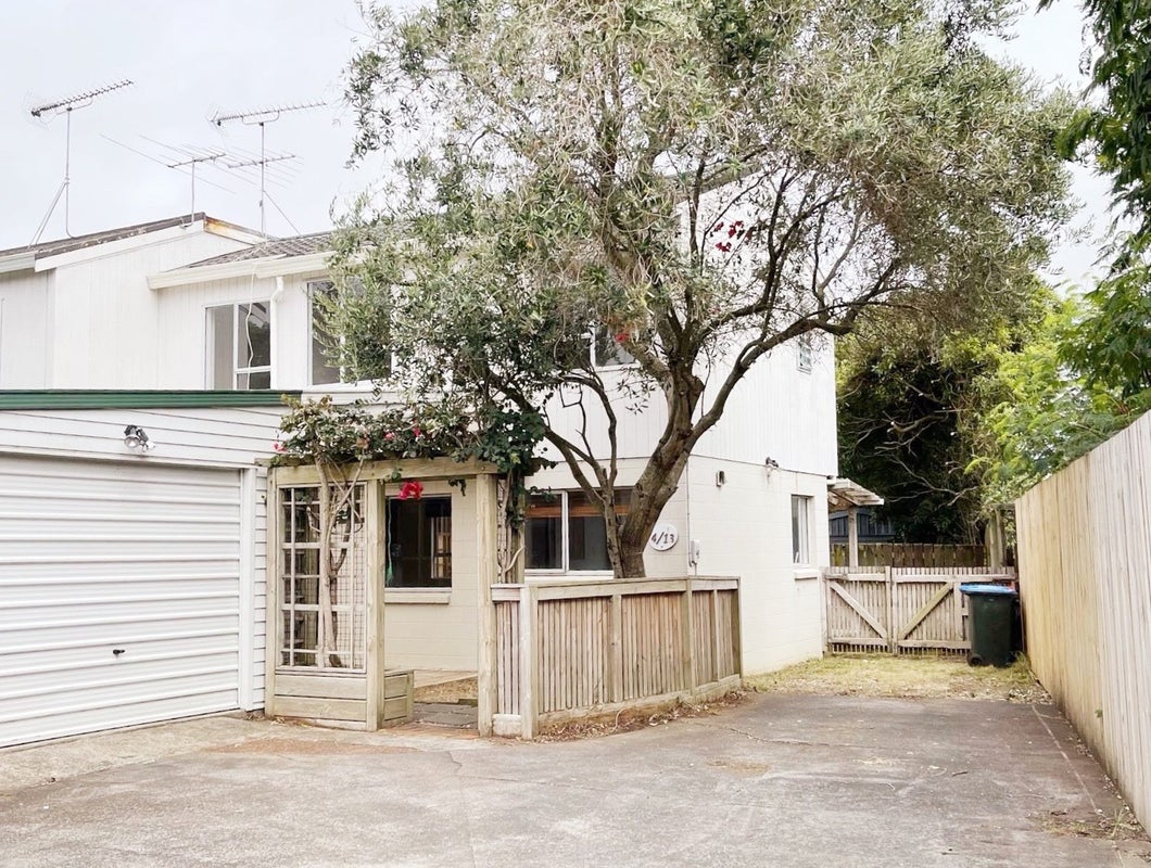 4/13 Campbell Road, One Tree Hill, Auckland - Carousel 1