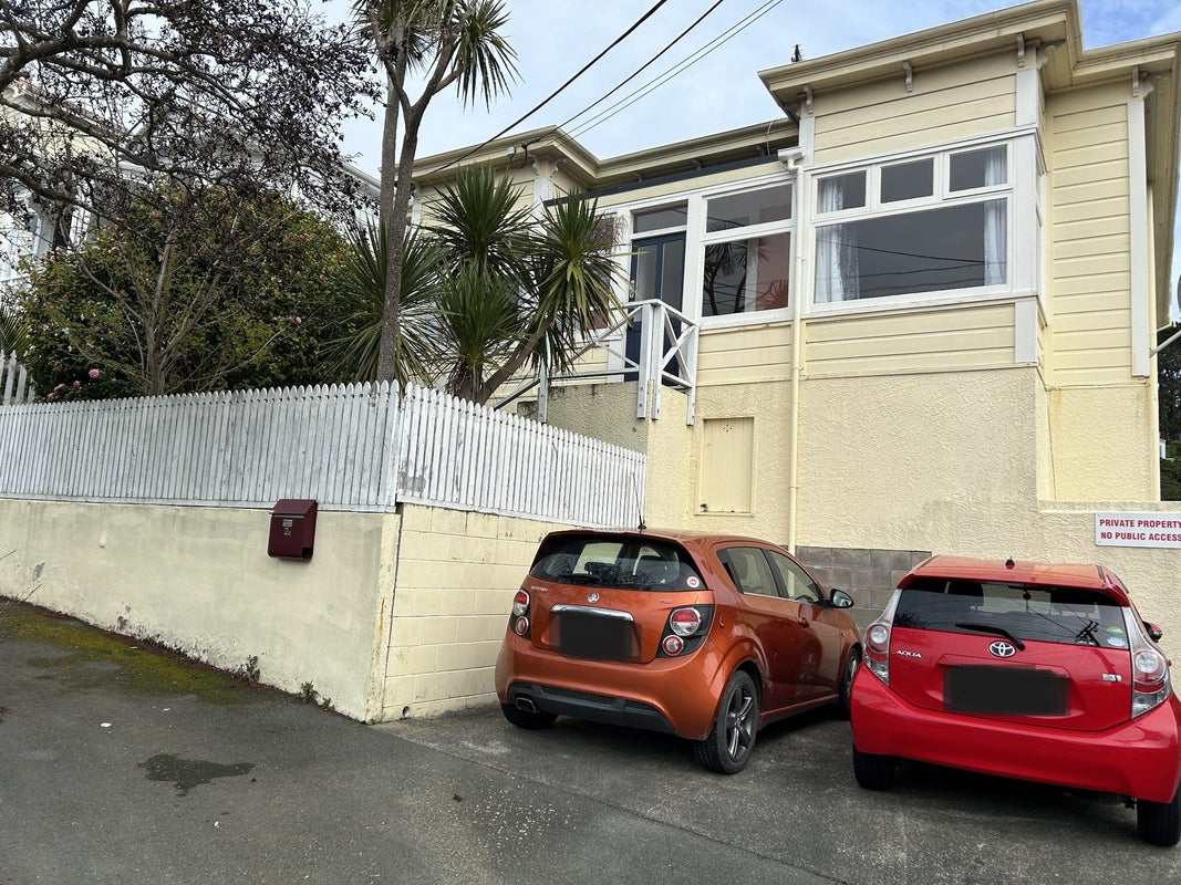 2 Stanley Street, Berhampore, Wellington - Carousel 1