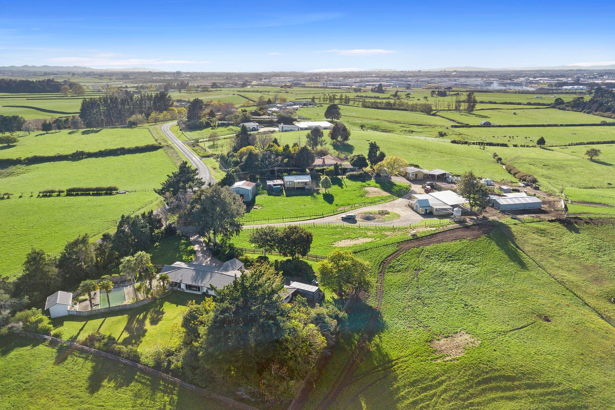 129 Burbush Road, Burbush, Hamilton - Carousel 27