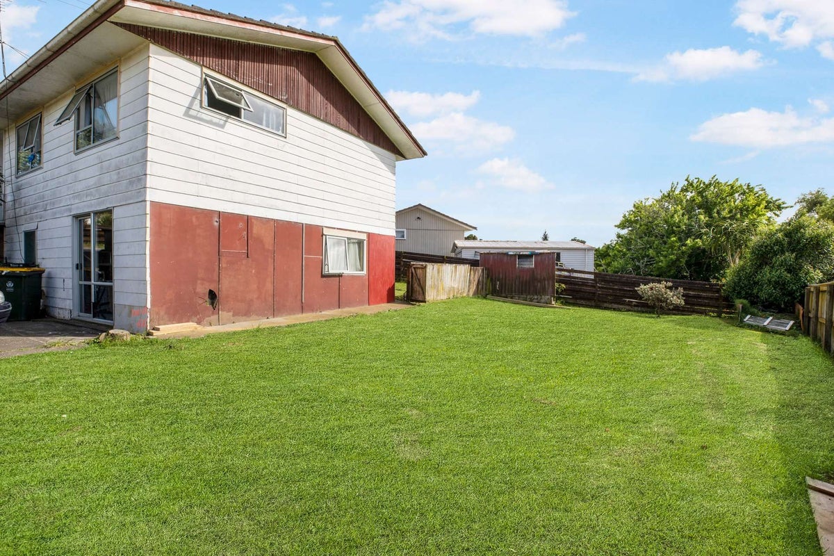 34 Gambare Place, Wattle Downs, Auckland - Carousel 8