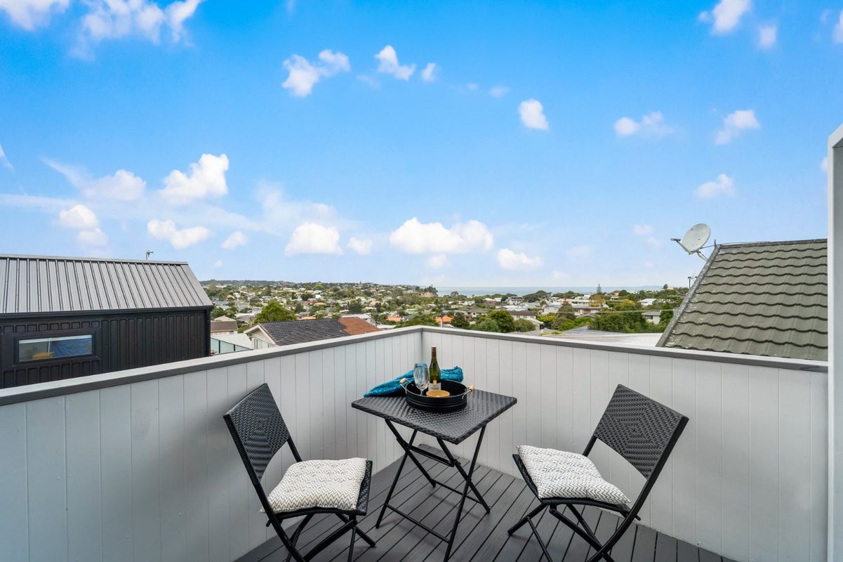 774 Whangaparaoa Road, Manly, Whangaparaoa - Carousel 1